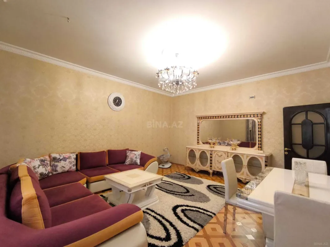Kirayə verilir 2 otaqlı mənzil 70 m²