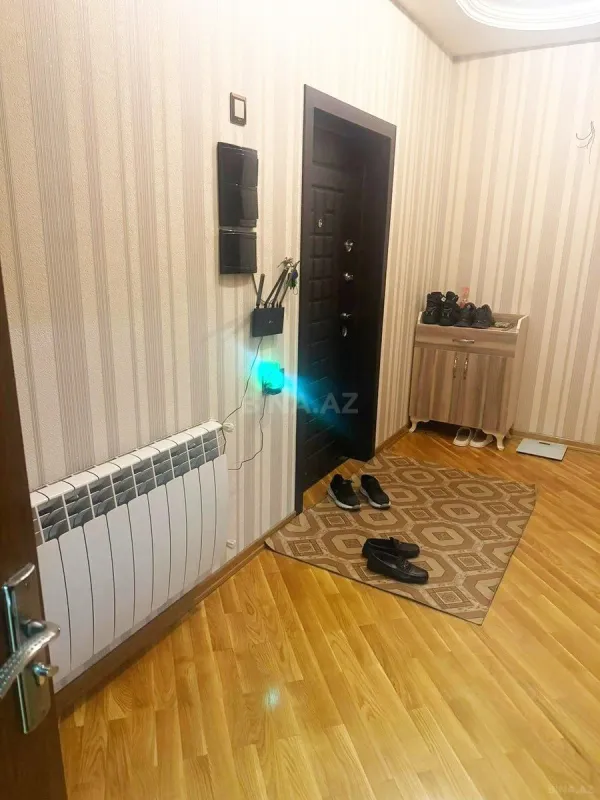 Satılır 3 otaqlı mənzil 98 m²