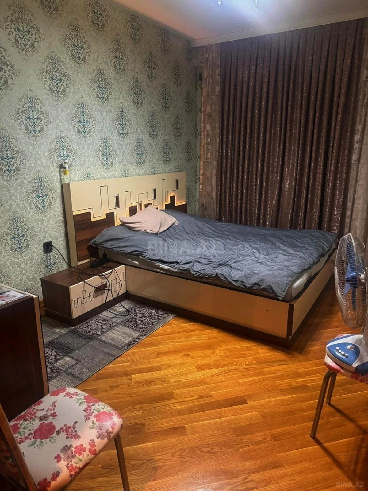 Satılır 3 otaqlı mənzil 98 m²