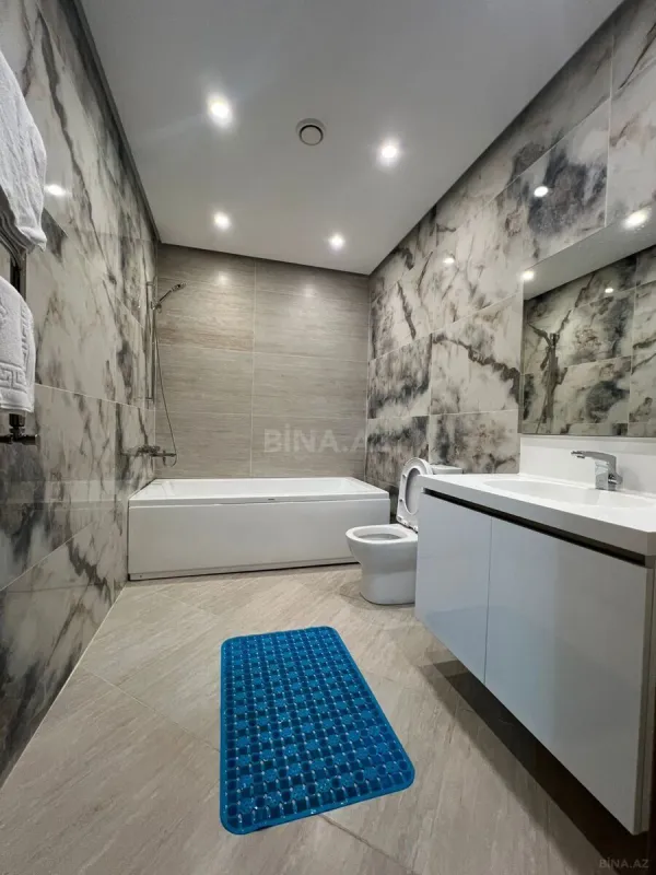 Kirayə verilir 4 otaqlı mənzil 230 m²