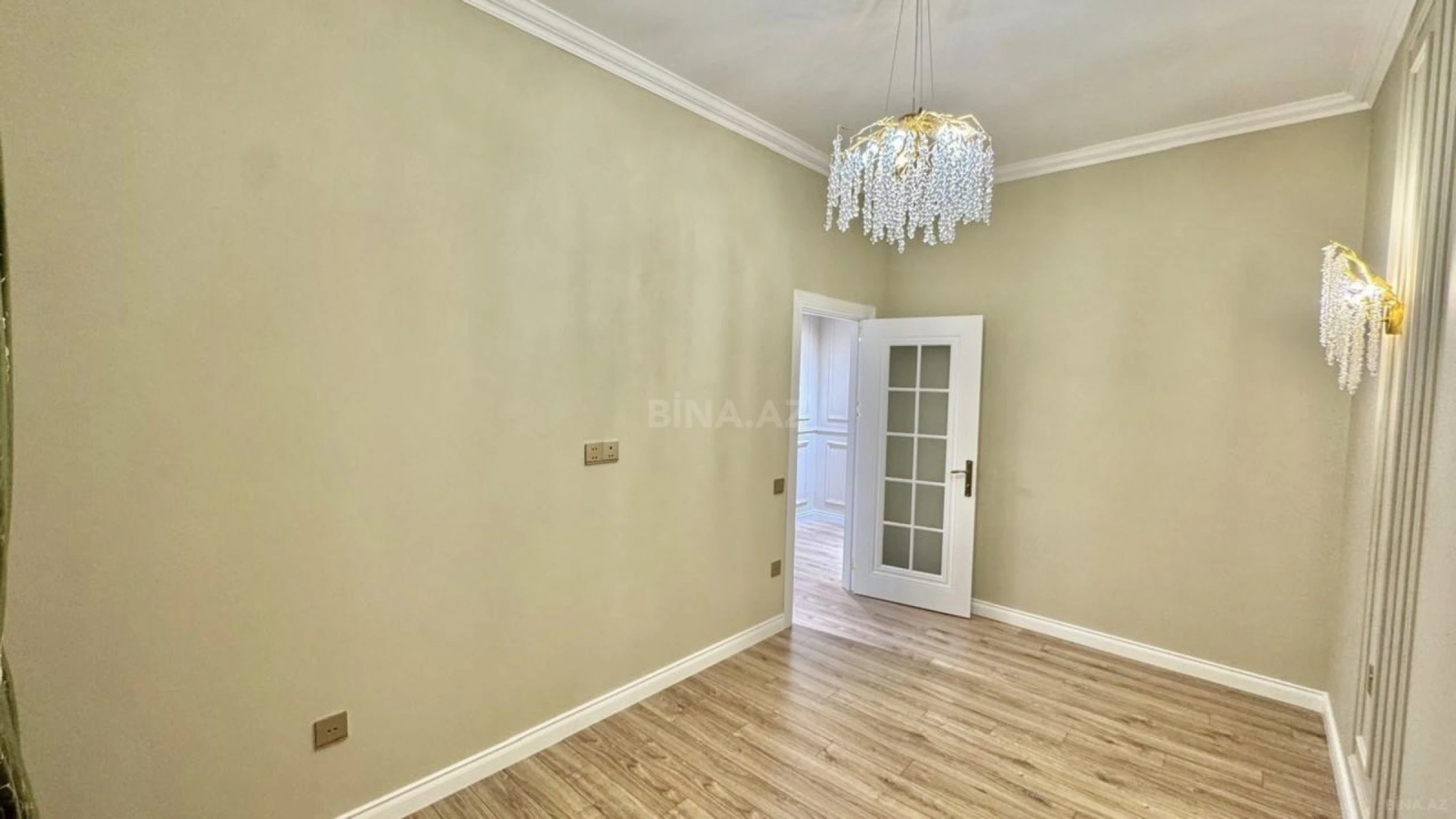 Satılır 2 otaqlı mənzil 55 m²
