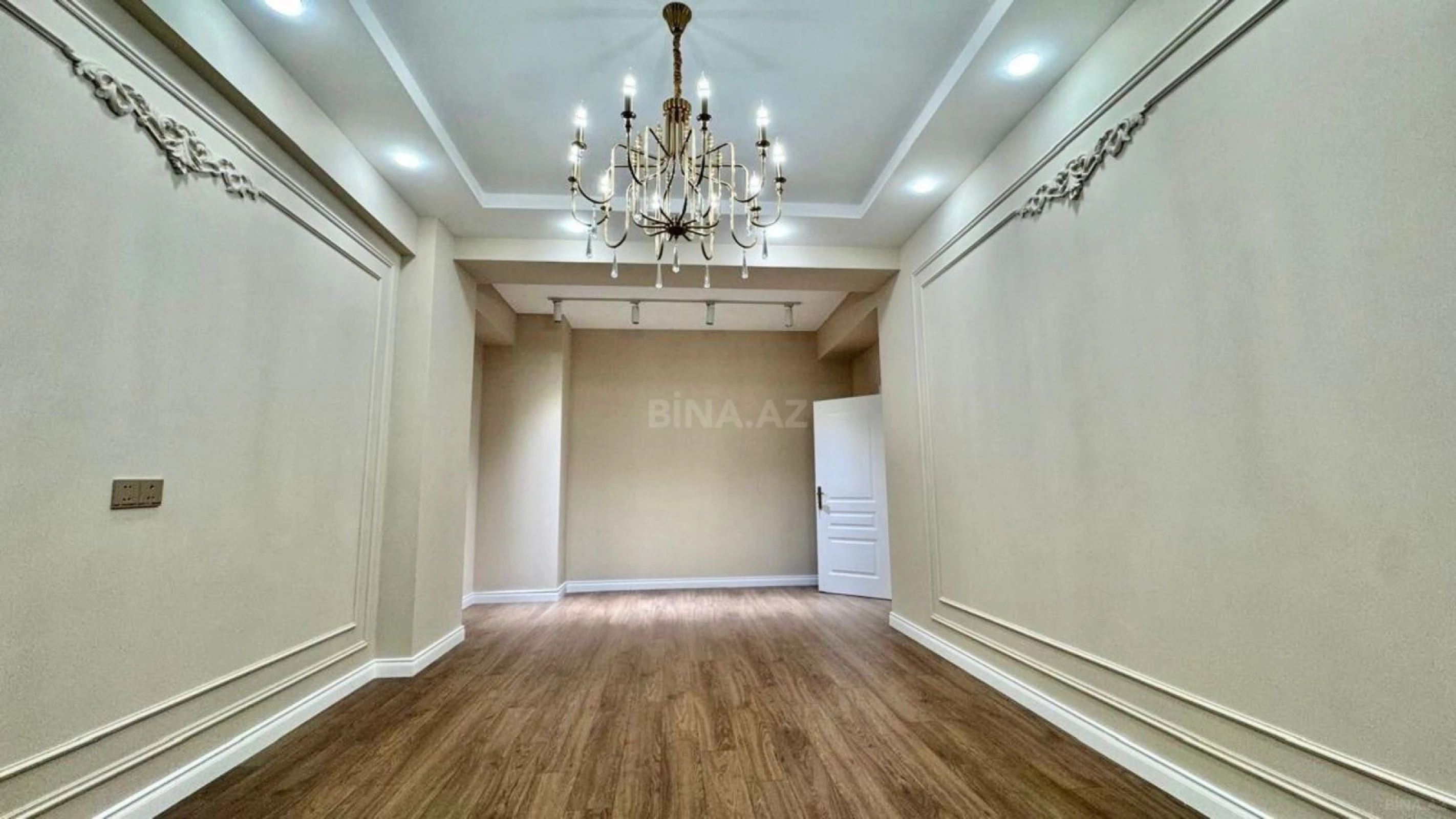 Satılır 2 otaqlı mənzil 77 m²