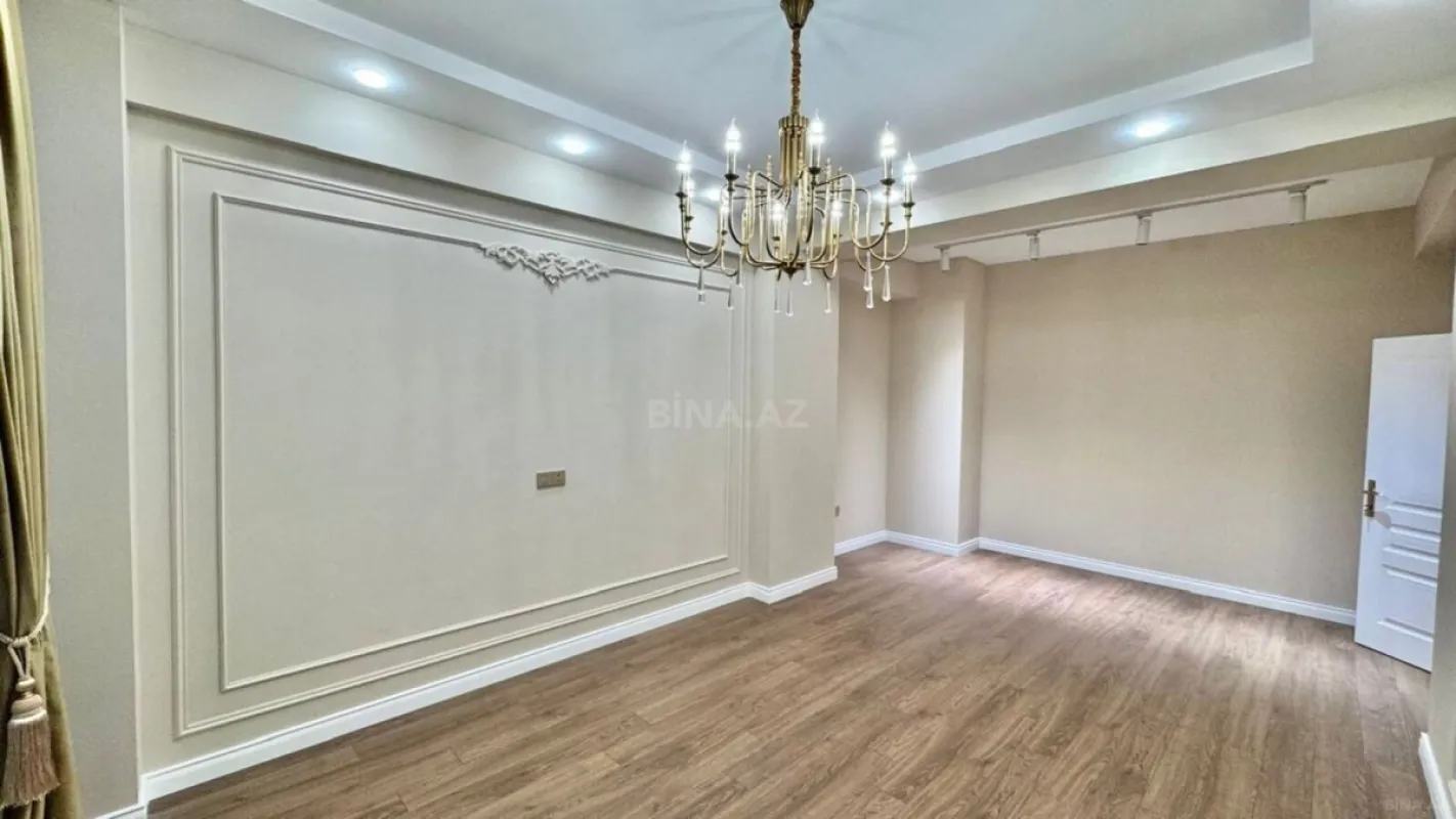 Satılır 2 otaqlı mənzil 77 m²