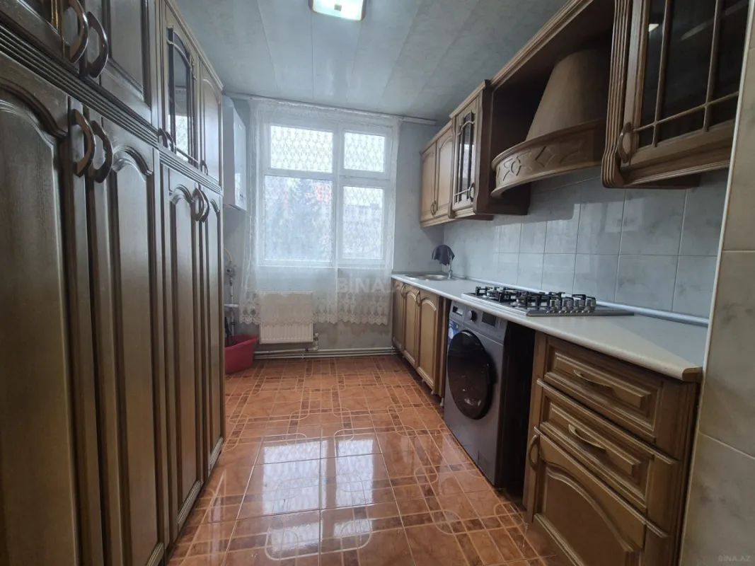 Kirayə verilir 2 otaqlı mənzil 75 m²