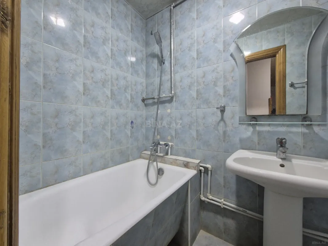 Kirayə verilir 2 otaqlı mənzil 75 m²
