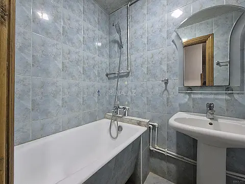 Kirayə verilir 2 otaqlı mənzil 75 m²