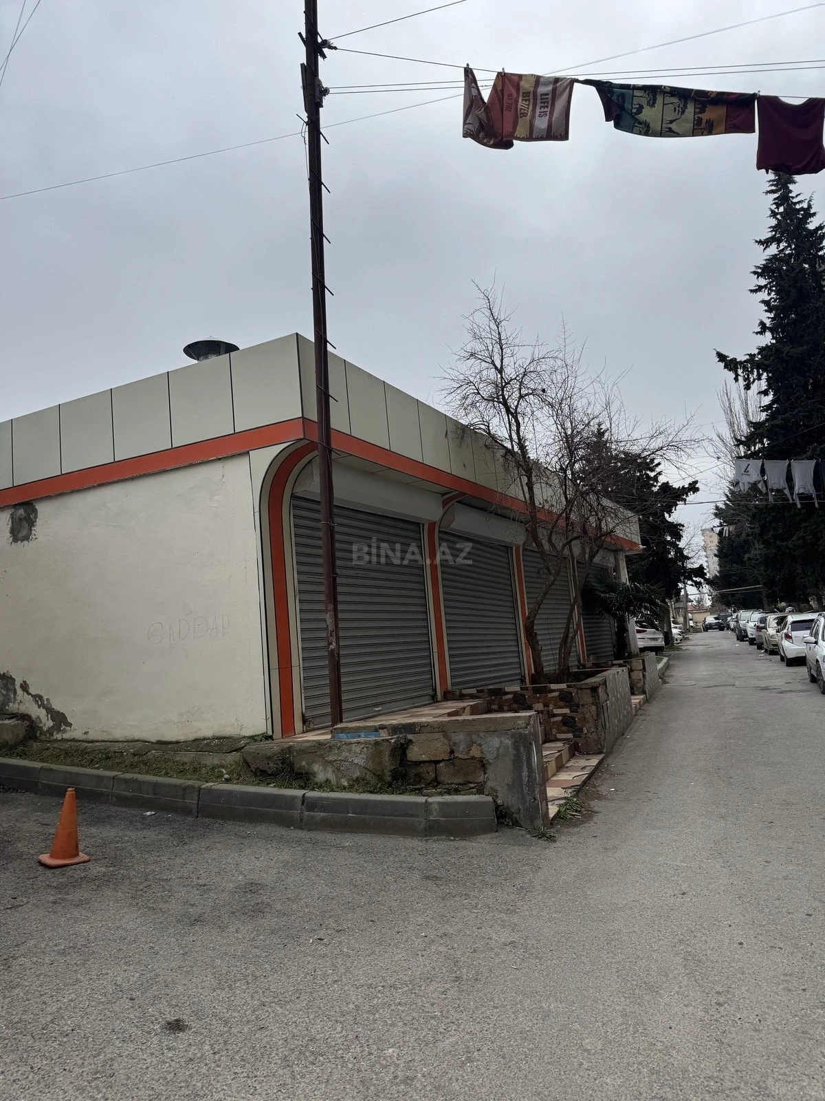 Satılır obyekt 65 m²