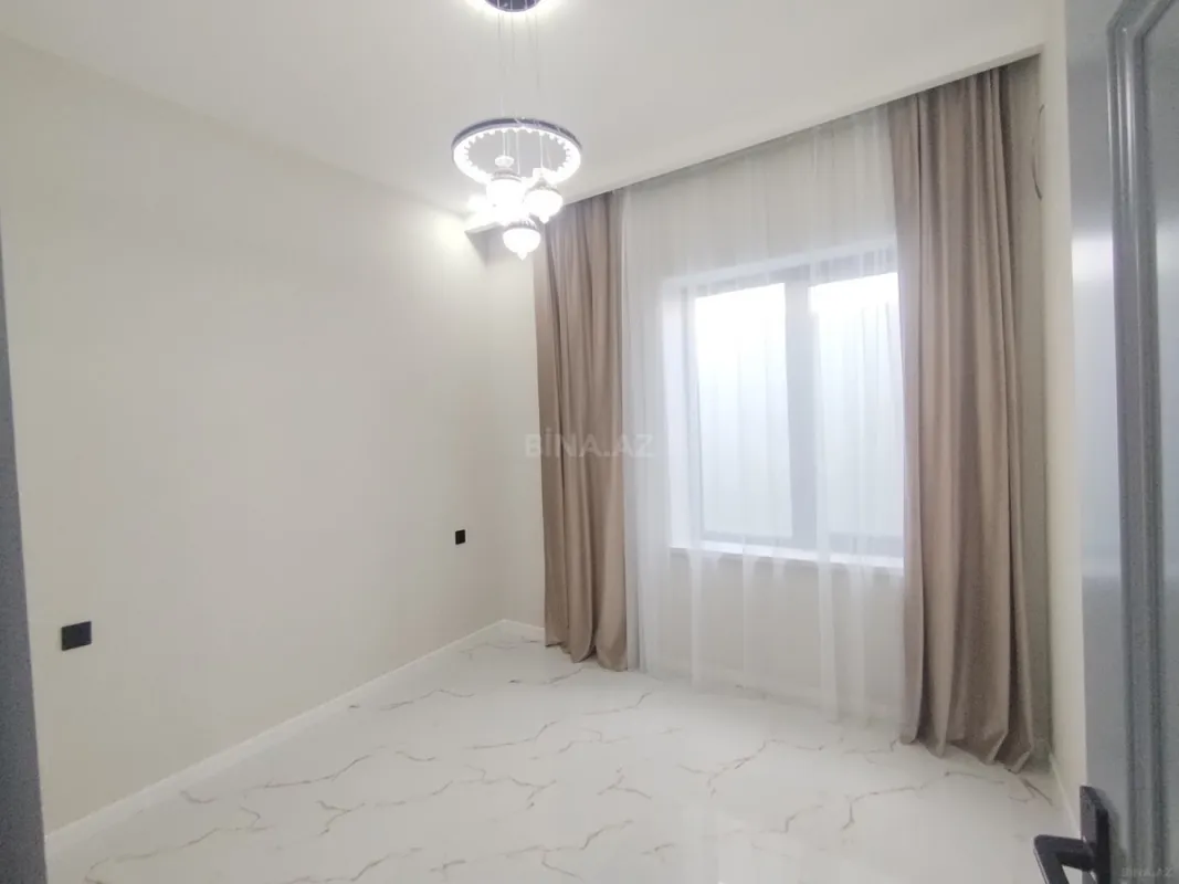 Satılır 5 otaqlı həyət evi 100 m²
