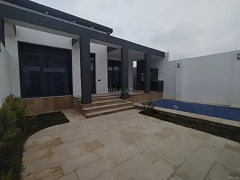 Satılır 5 otaqlı həyət evi 100 m²