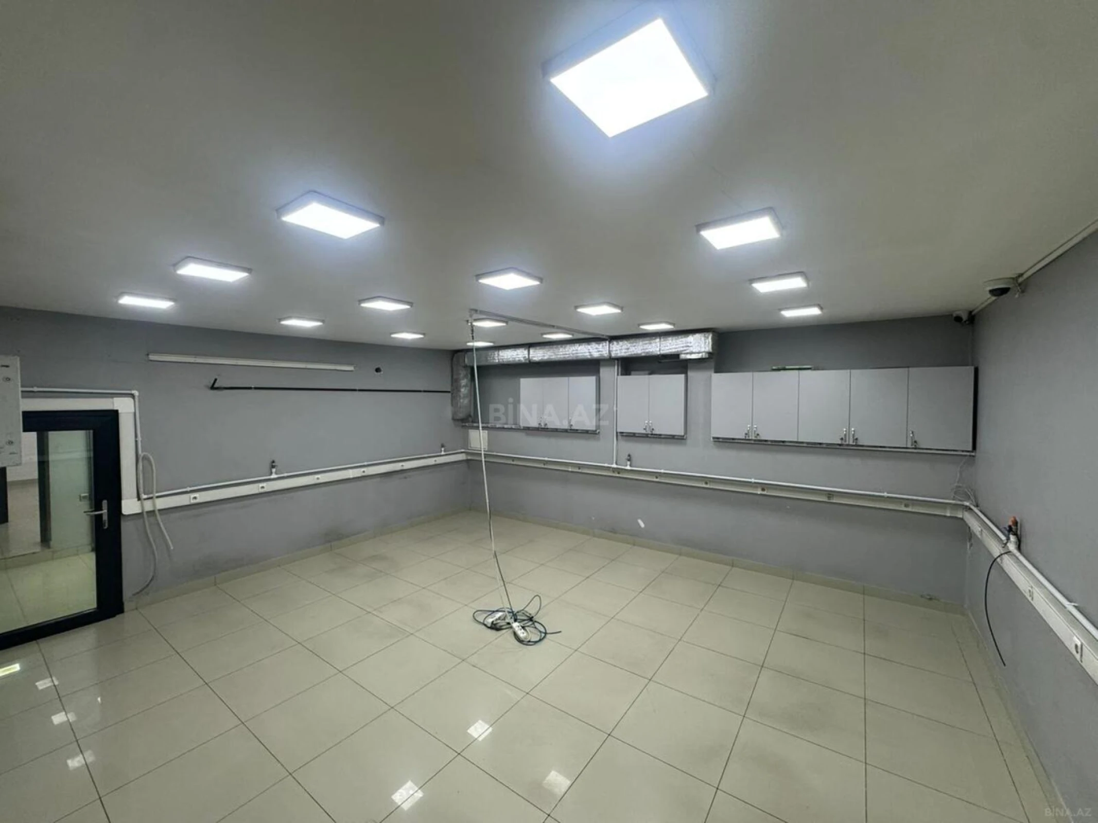 Kirayə verilir obyekt 520 m²