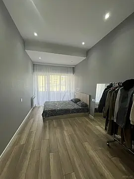 Satılır 2 otaqlı mənzil 72 m²