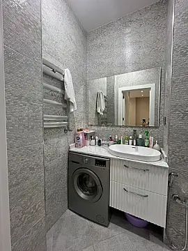 Satılır 2 otaqlı mənzil 72 m²