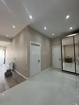 Satılır 2 otaqlı mənzil 72 m²