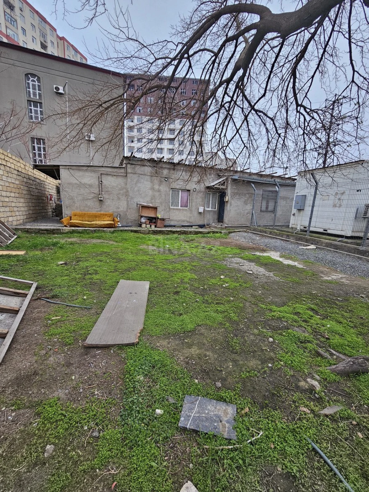 Satılır 6 otaqlı həyət evi 150 m²