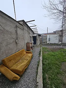 Satılır 6 otaqlı həyət evi 150 m²