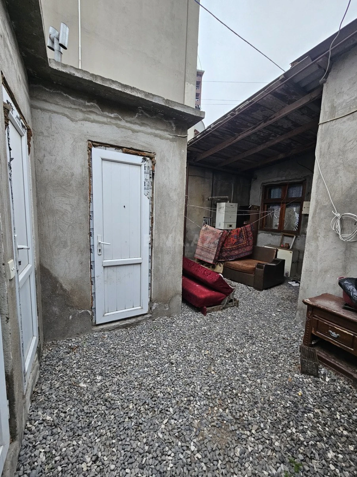 Satılır 6 otaqlı həyət evi 150 m²