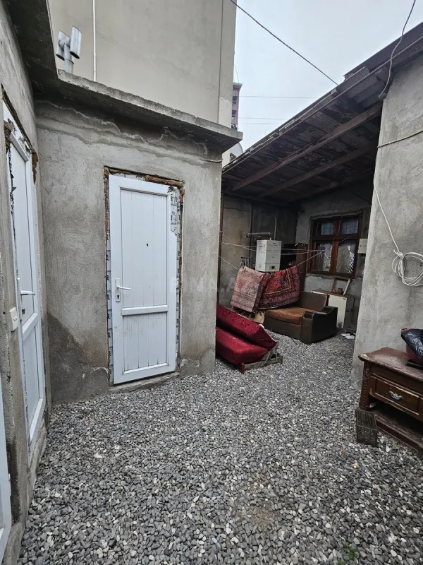 Satılır 6 otaqlı həyət evi 150 m²