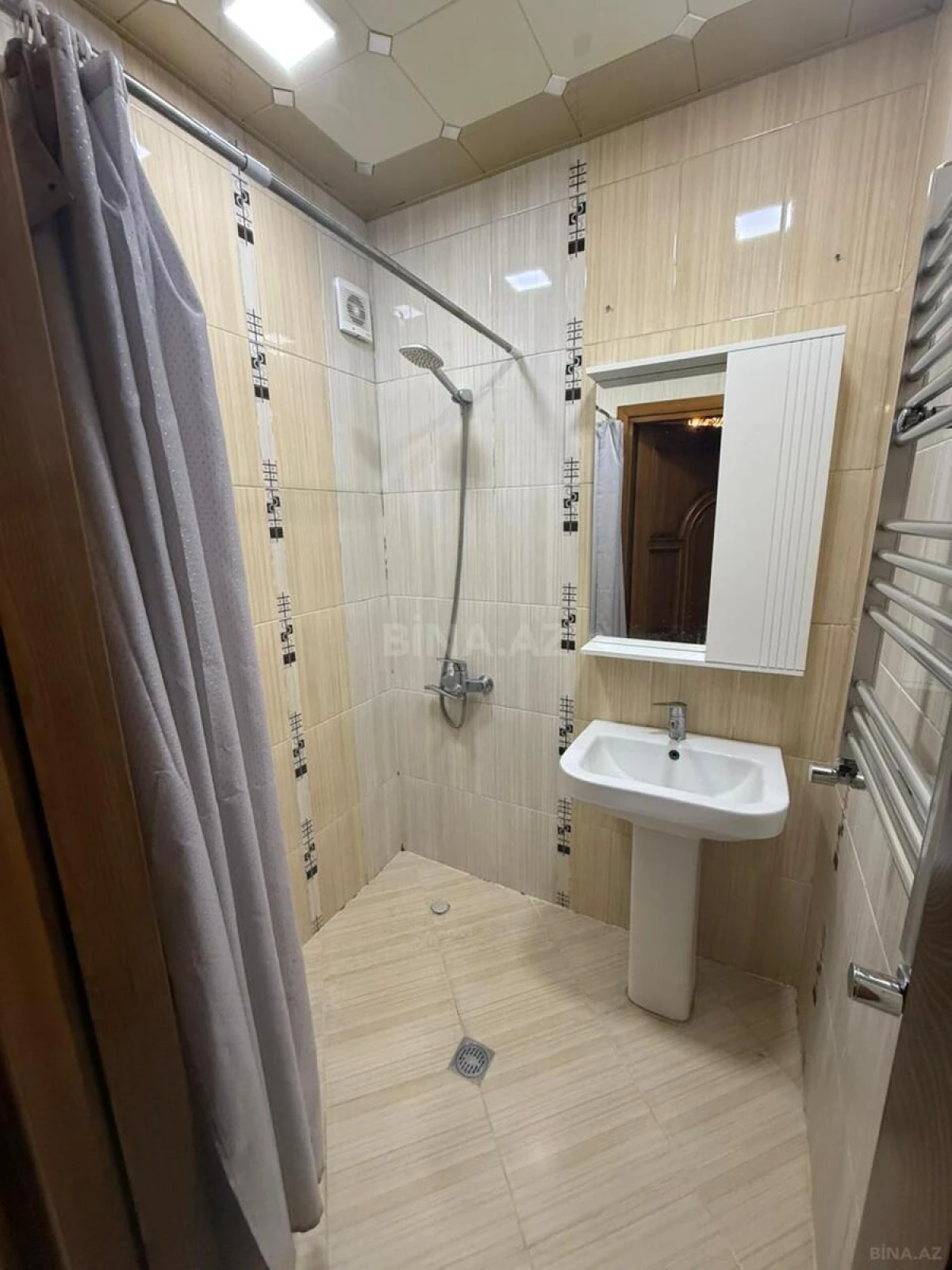 Satılır 3 otaqlı mənzil 75 m²
