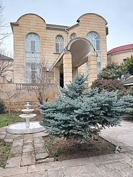 Satılır 6 otaqlı həyət evi 300 m² — Bakı, Badamdar 6 otaq 300.00 m²