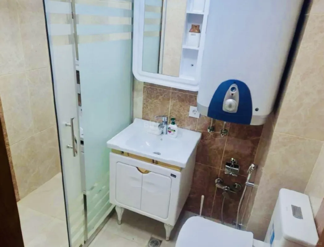 Kirayə verilir 2 otaqlı mənzil 55 m²