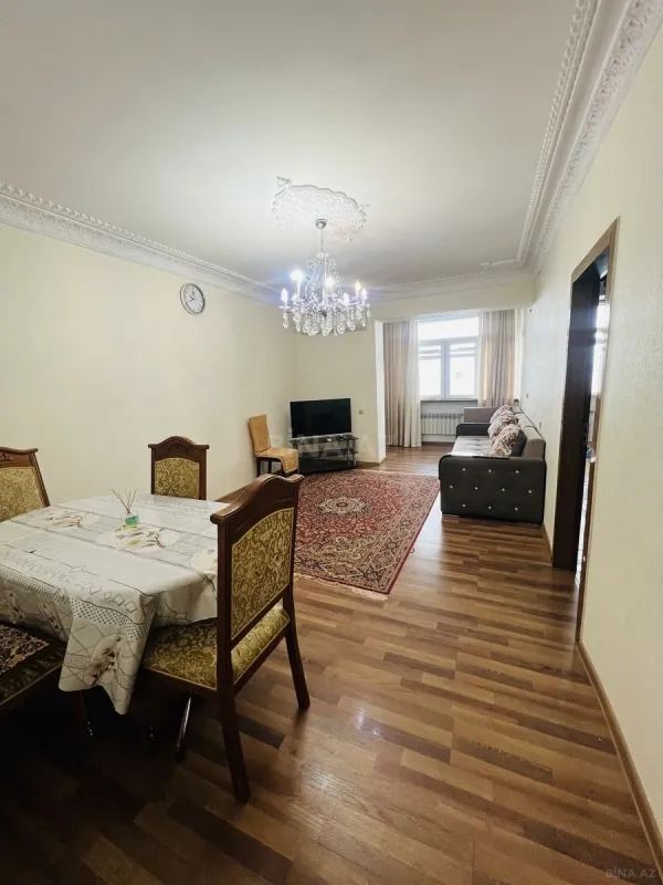 Kirayə verilir 2 otaqlı mənzil 55 m²