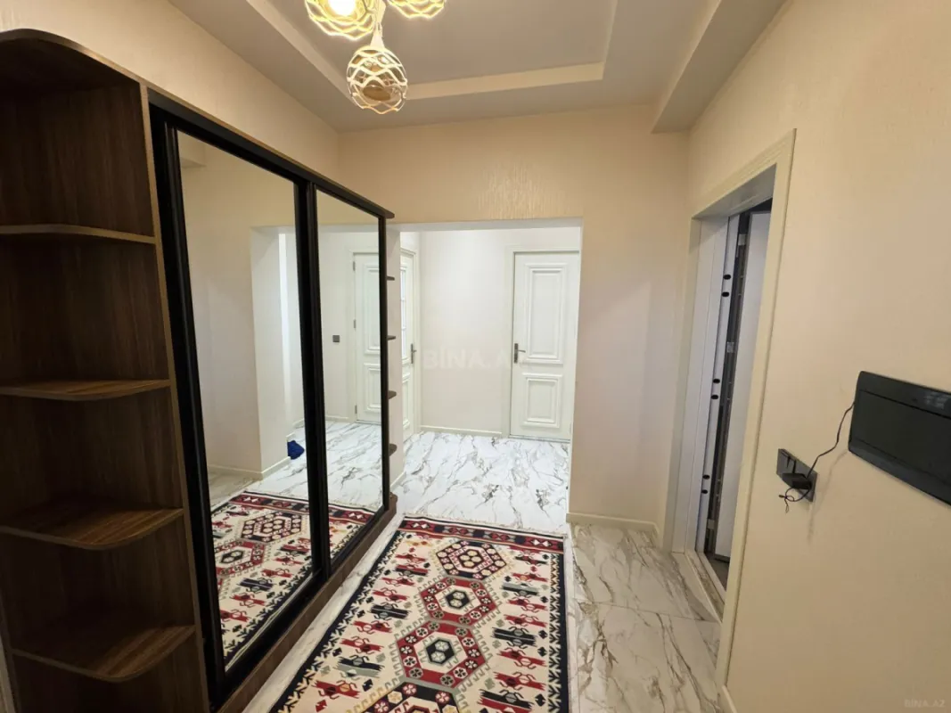 Kirayə verilir 2 otaqlı mənzil 100 m²