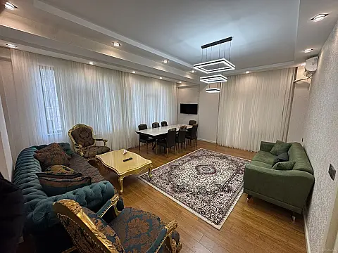 Kirayə verilir 2 otaqlı mənzil 100 m²