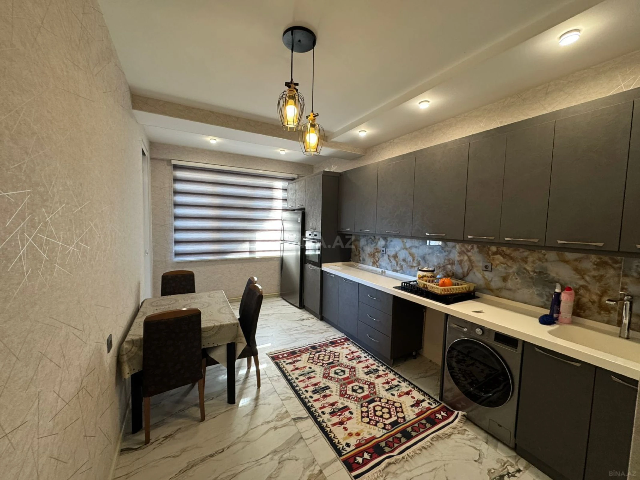 Kirayə verilir 2 otaqlı mənzil 100 m²