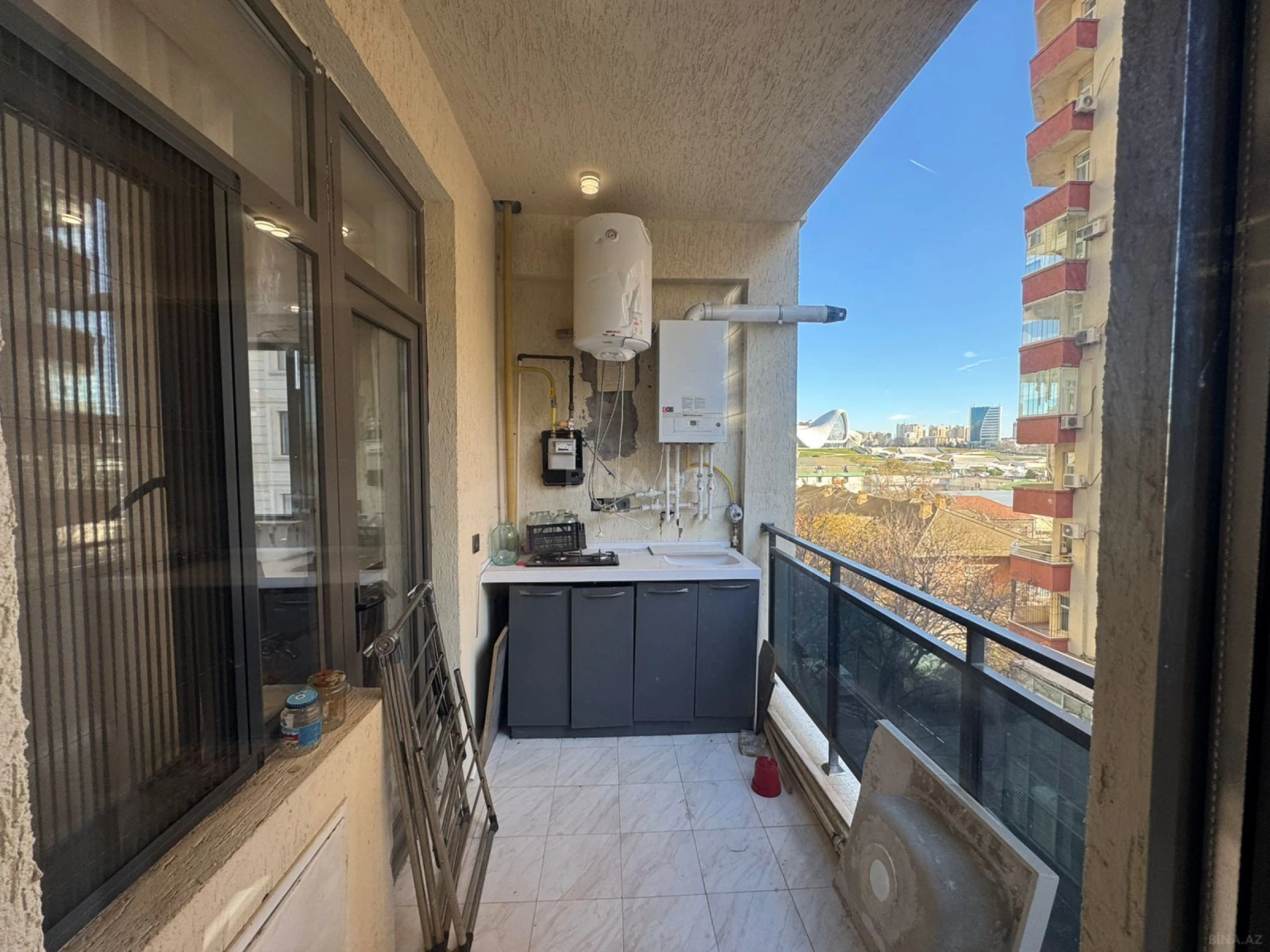 Kirayə verilir 2 otaqlı mənzil 100 m²