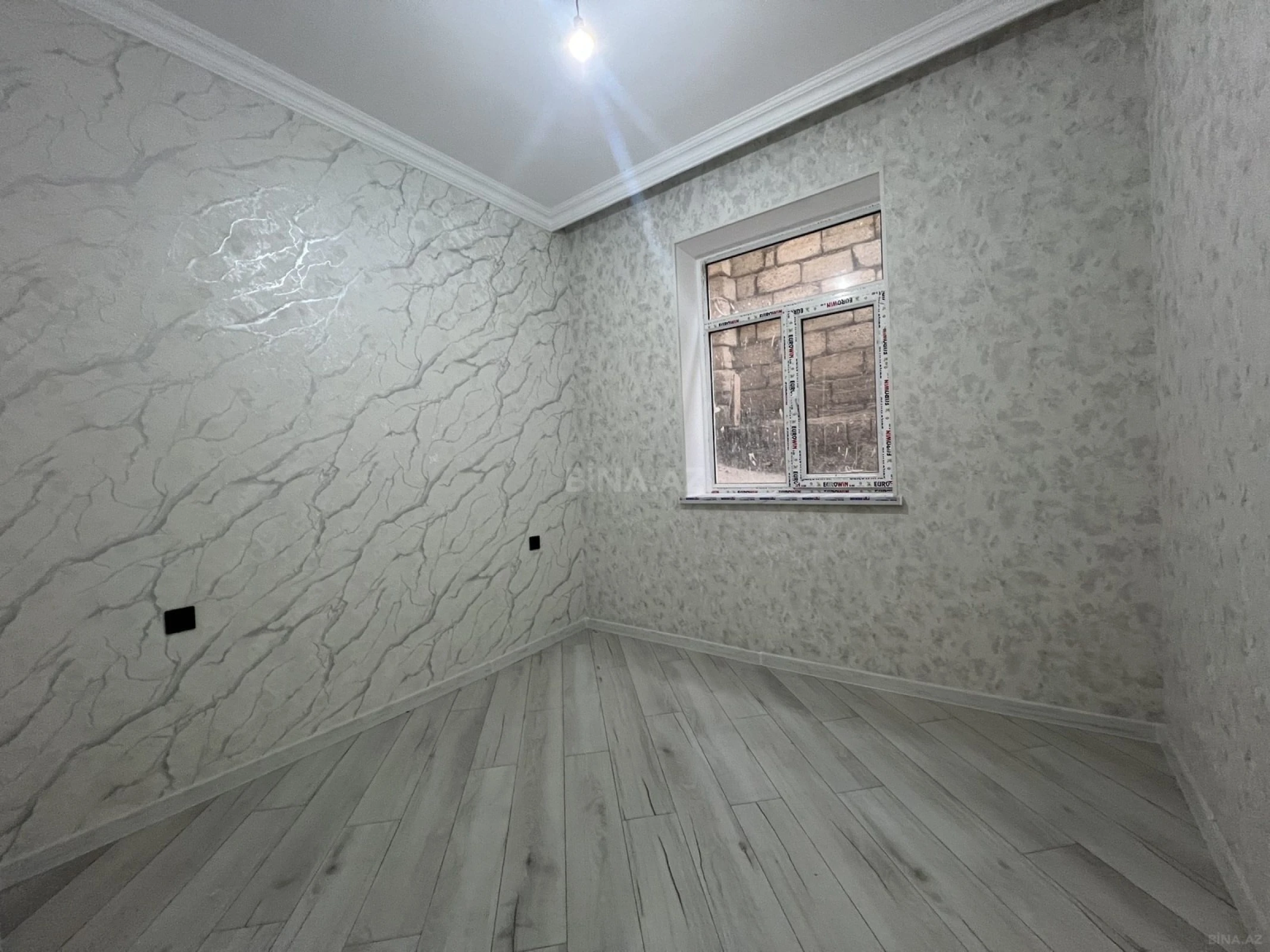 Satılır 5 otaqlı həyət evi 150 m²