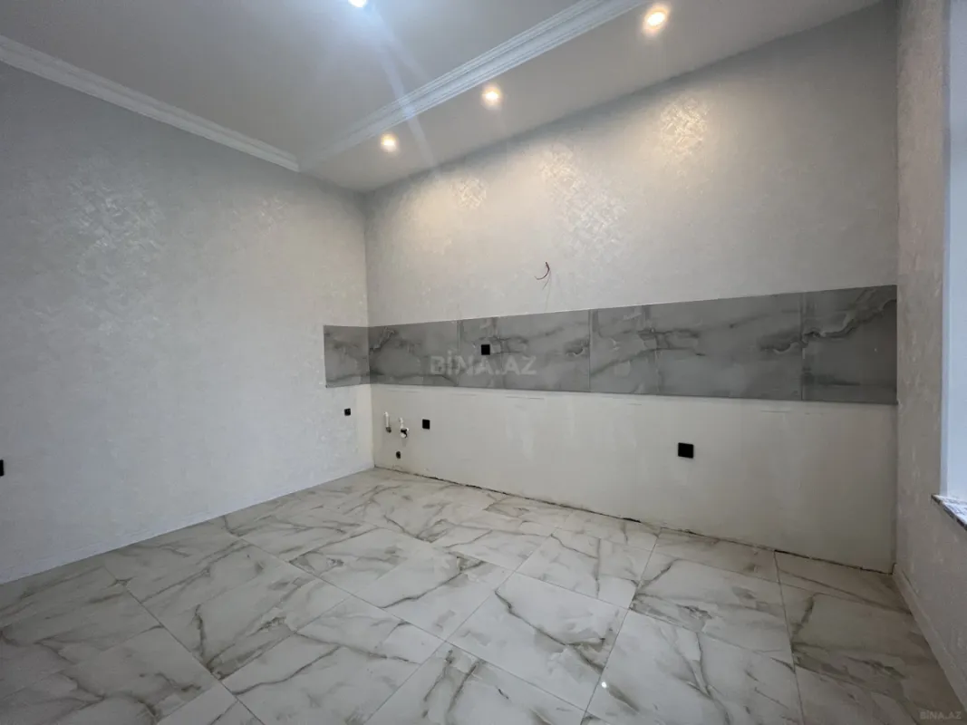 Satılır 5 otaqlı həyət evi 150 m²