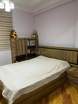 Satılır 3 otaqlı mənzil 130 m²