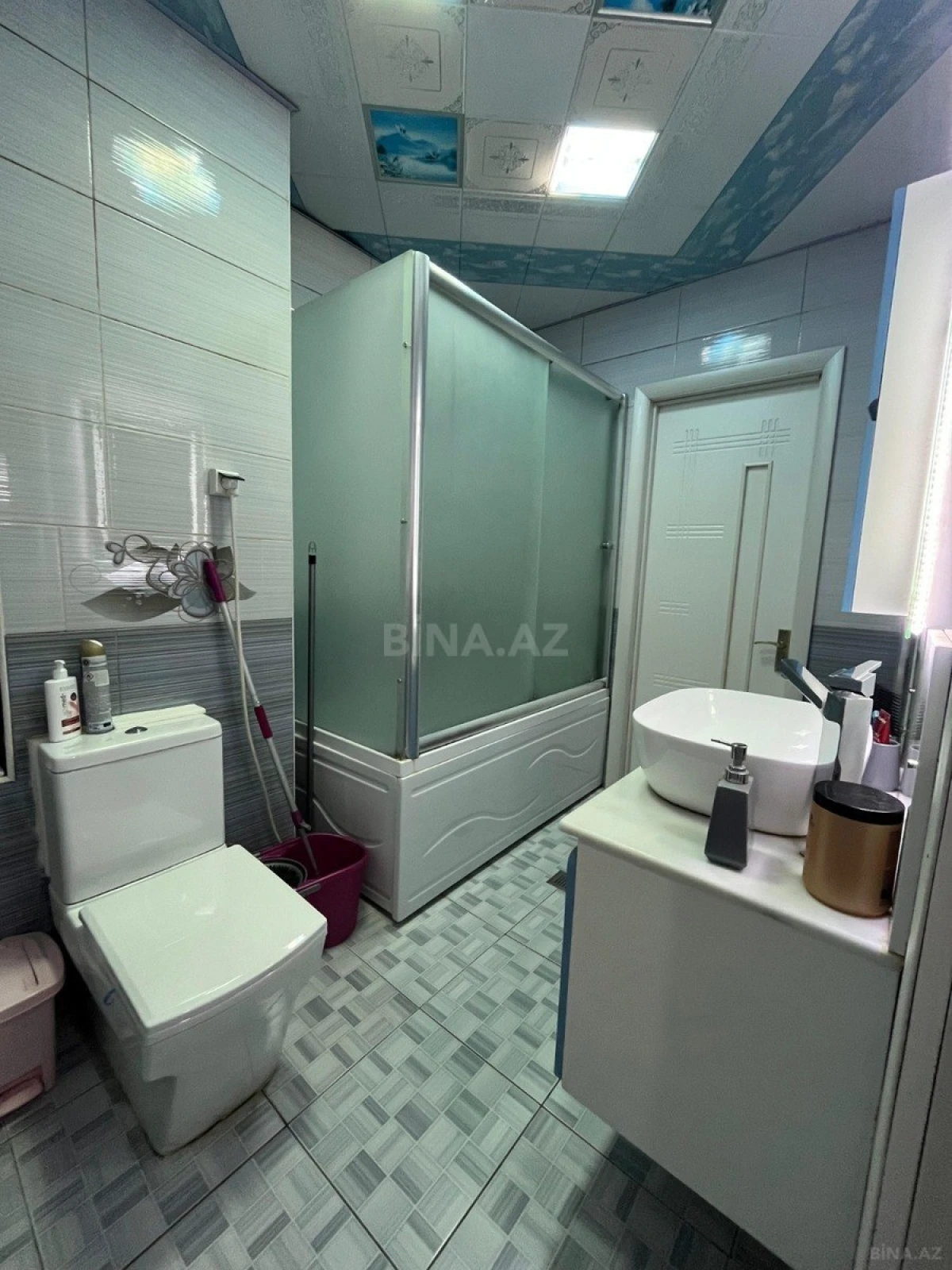 Satılır 3 otaqlı mənzil 130 m²