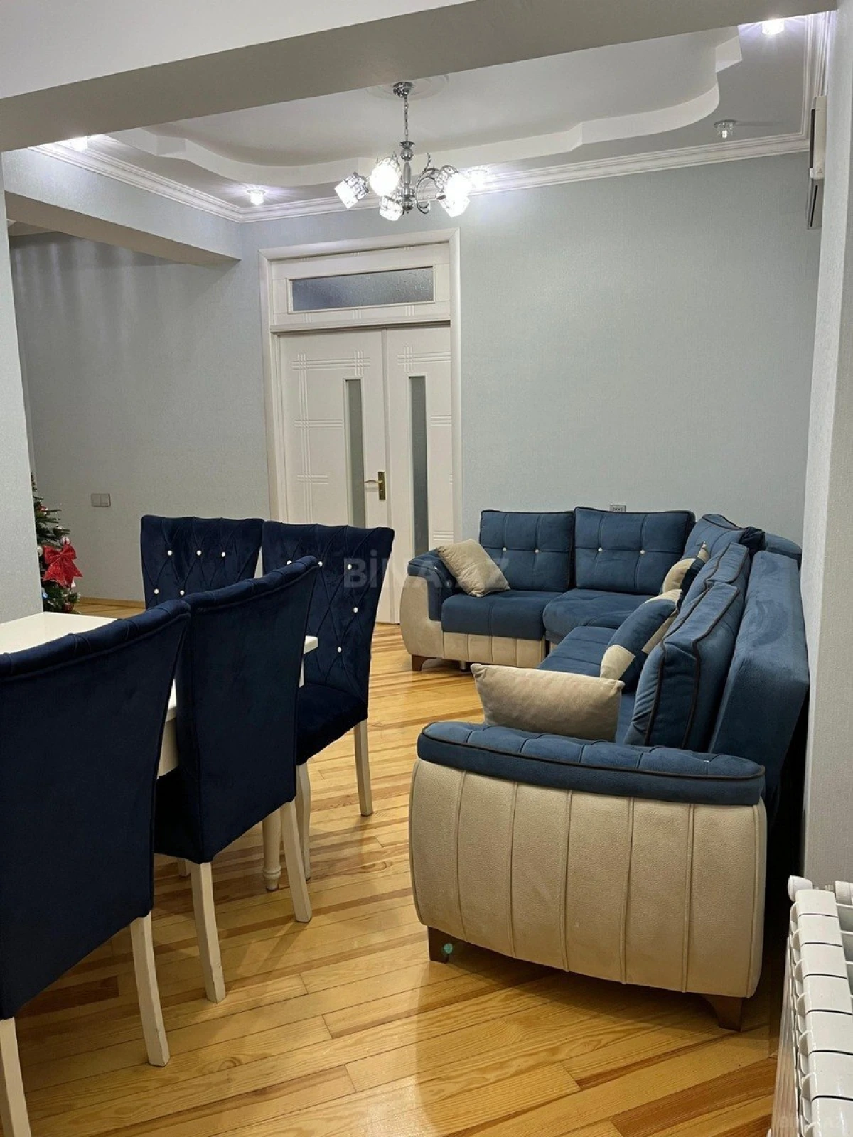 Satılır 3 otaqlı mənzil 130 m²