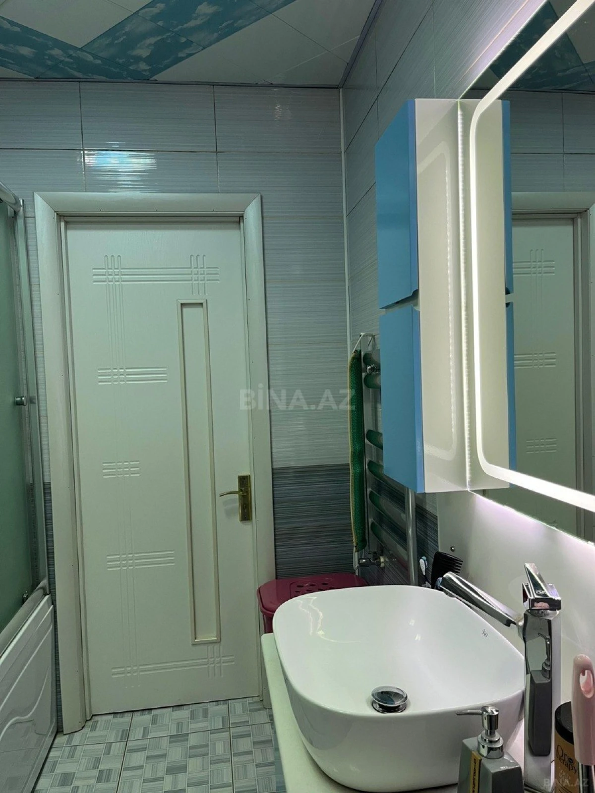 Satılır 3 otaqlı mənzil 130 m²
