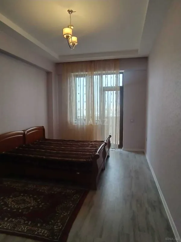 Kirayə verilir 2 otaqlı mənzil 90 m²