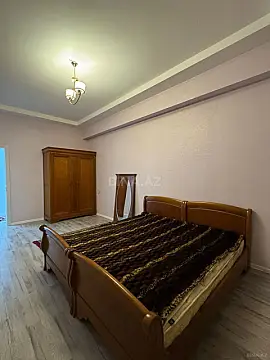 Kirayə verilir 2 otaqlı mənzil 90 m²