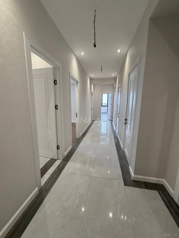 Satılır 3 otaqlı mənzil 115 m²