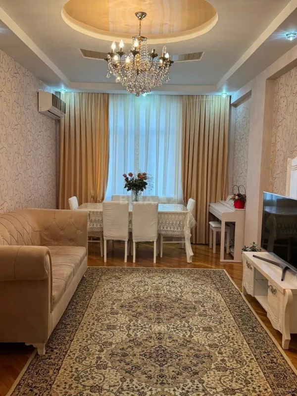 Satılır 3 otaqlı mənzil 100 m²