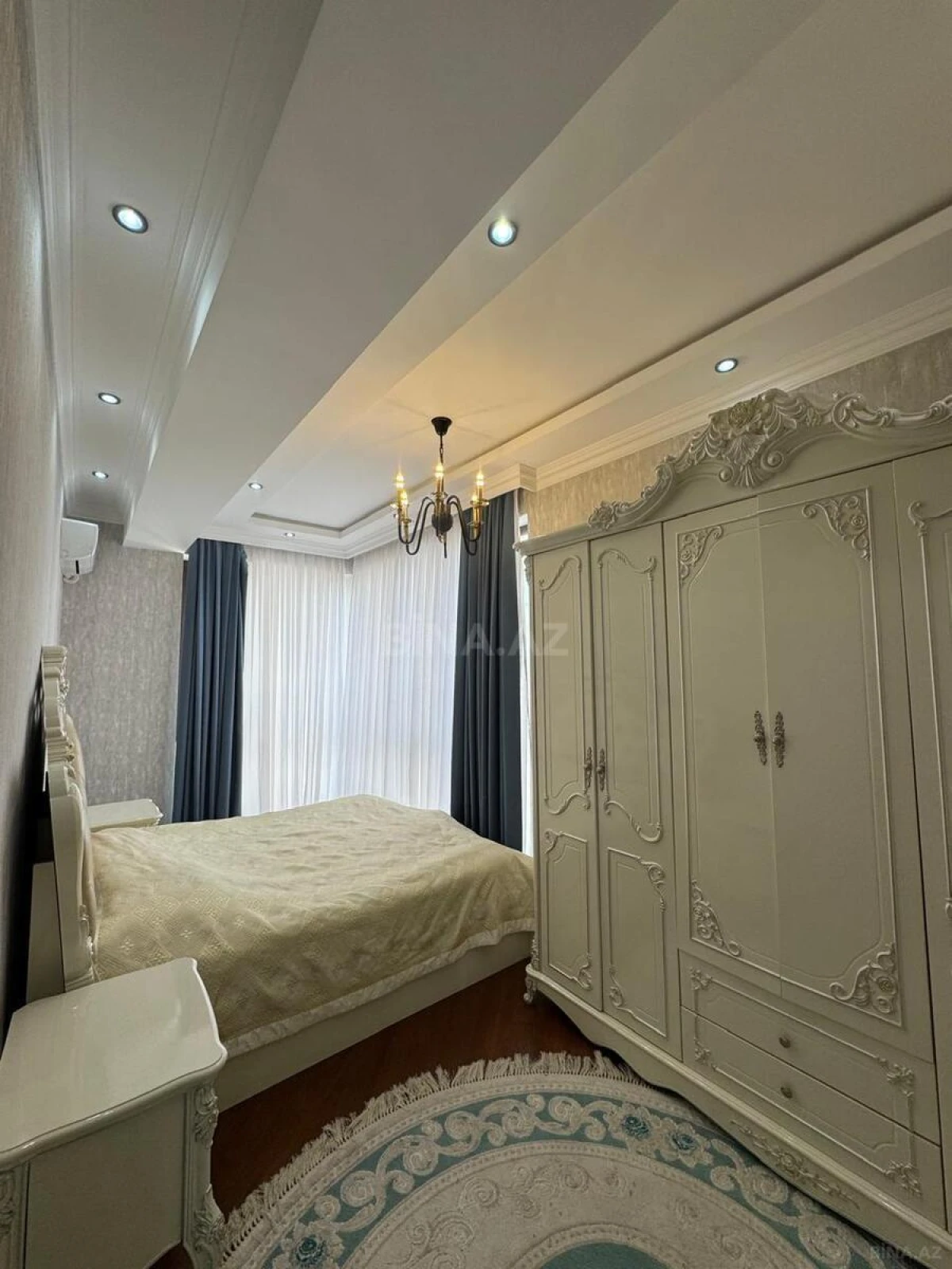 Satılır 3 otaqlı mənzil 116 m²