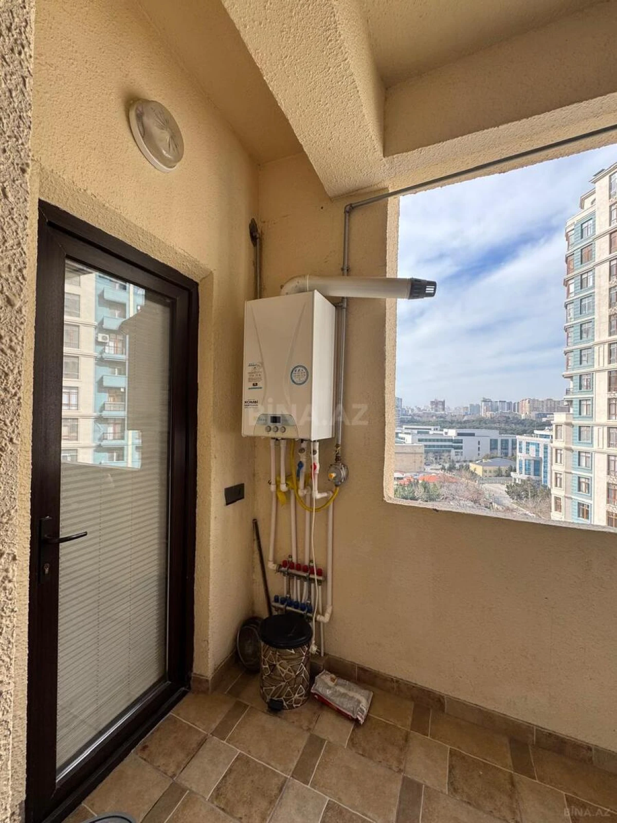Satılır 3 otaqlı mənzil 116 m²