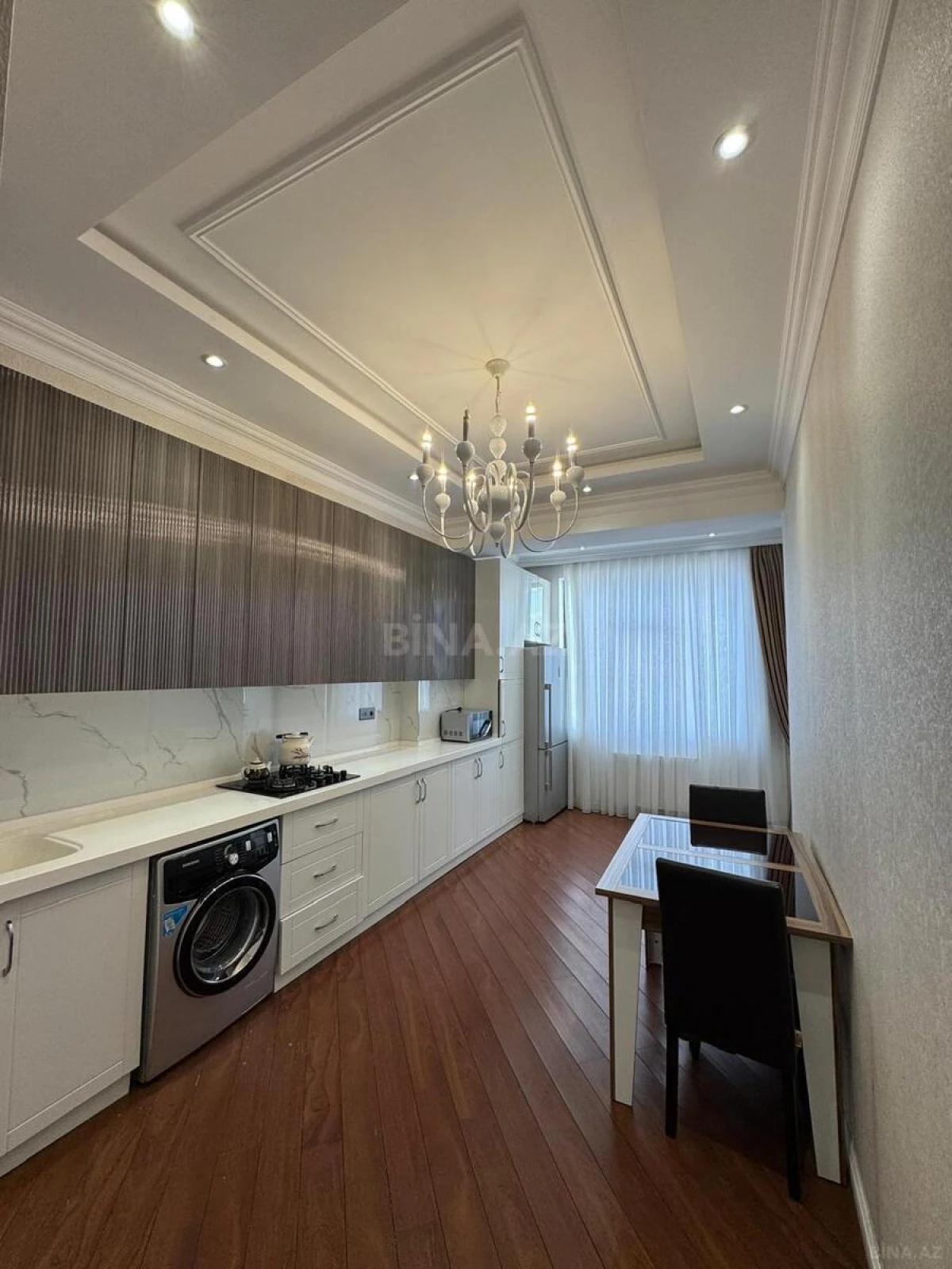 Satılır 3 otaqlı mənzil 116 m²