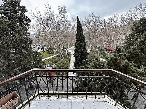 Kirayə verilir 2 otaqlı mənzil 75 m²