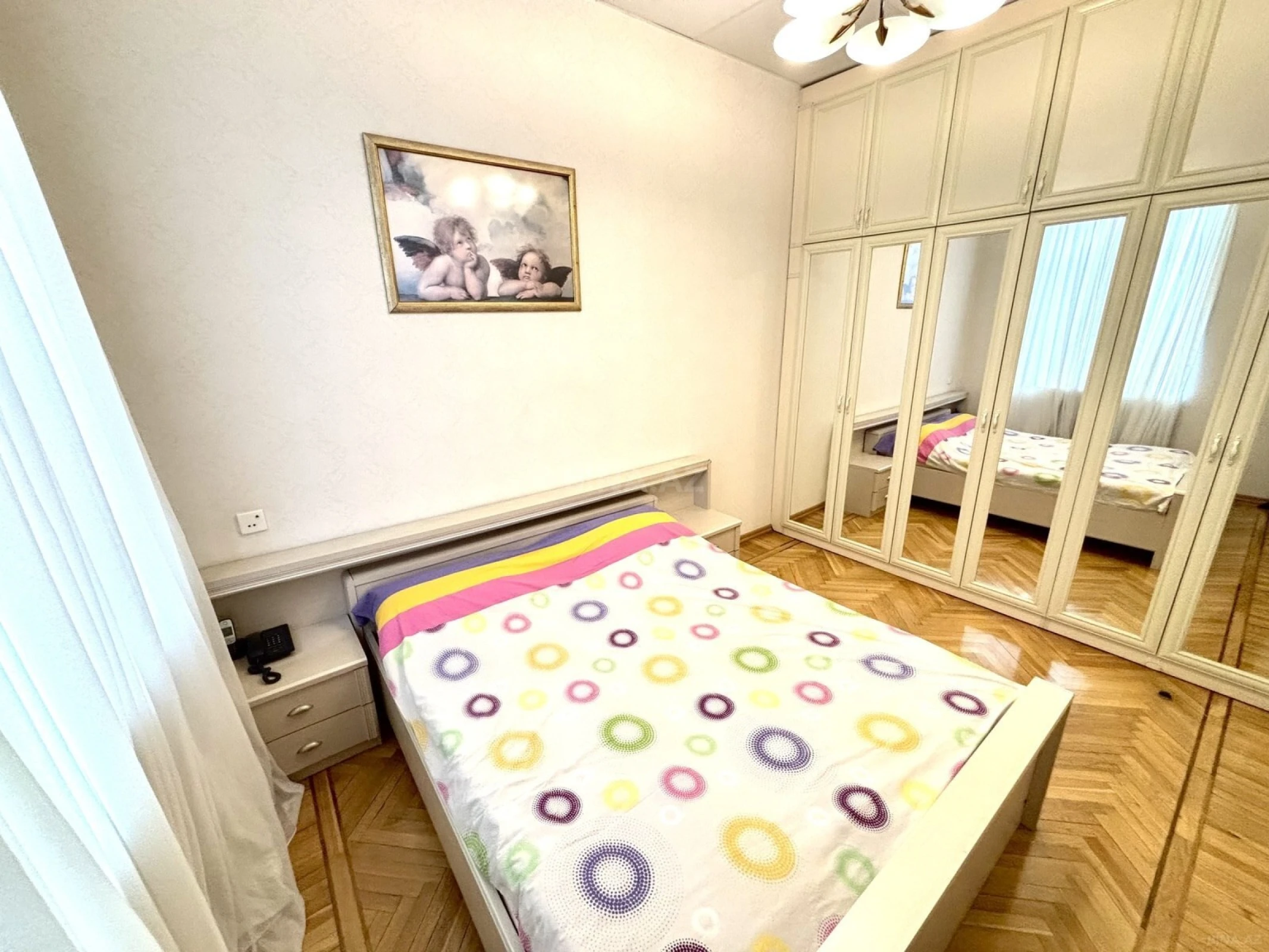 Kirayə verilir 2 otaqlı mənzil 75 m²