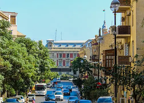 Kirayə verilir 7 otaqlı ofis 345 m²