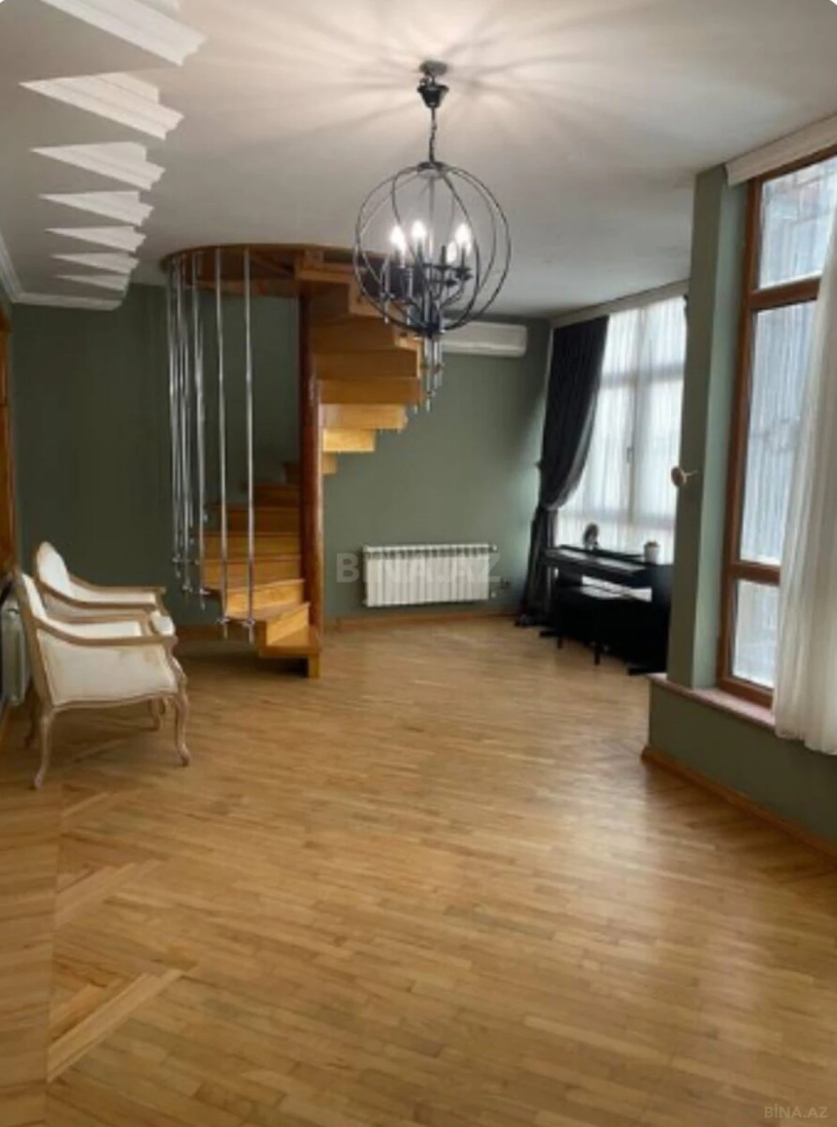 Kirayə verilir 7 otaqlı ofis 345 m²