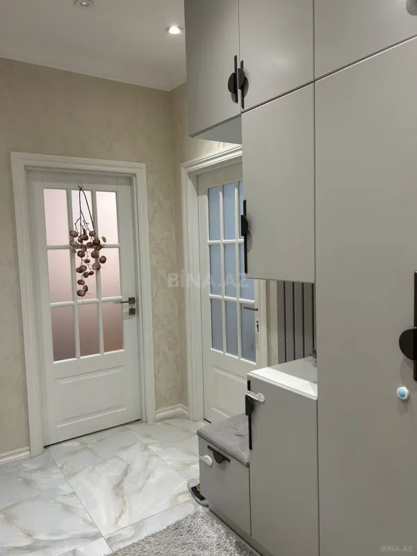 Satılır 2 otaqlı mənzil 77 m²