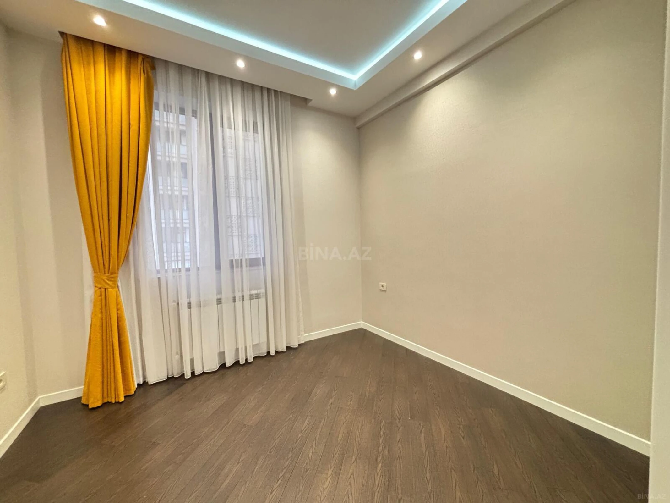 Kirayə verilir 3 otaqlı mənzil 110 m²
