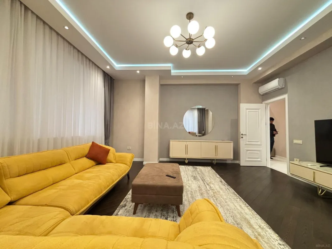 Kirayə verilir 3 otaqlı mənzil 110 m²