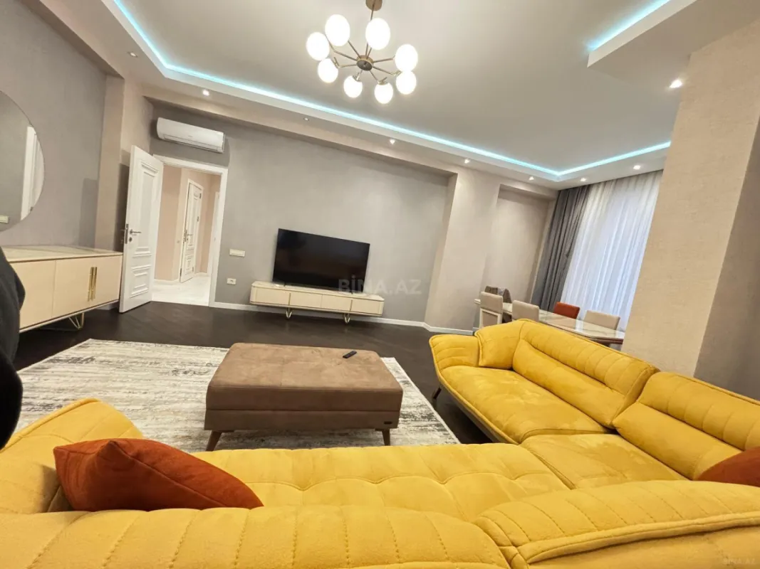 Kirayə verilir 3 otaqlı mənzil 110 m²